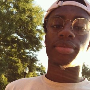 Meet your Posher, Akiel